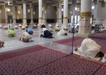 أول صلاة عيد وفق البرتوكول الصحي