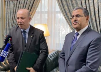 بالصور.. بن عبد الرحمان يتسلم مهامه وزيرا أول