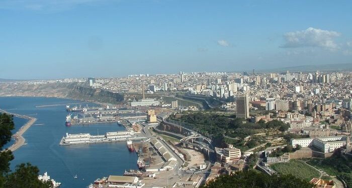 خريطة خاصة للترويج السياحي بوهران 