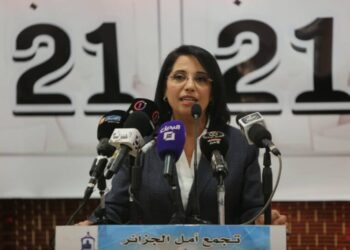 زرواطي ترافع للطفل من عنابة