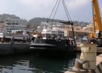 إبحار أول سفينة قاطرة صُنعت في الجزائر