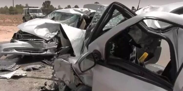 بالفيديو.. وفاة شخصين في حادث مرور بالجلفة