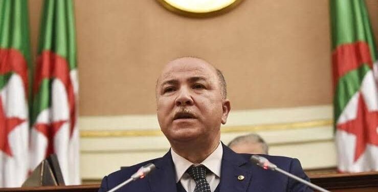 الوزير الأول يهنئ الشعب الجزائري بمناسبة العيد