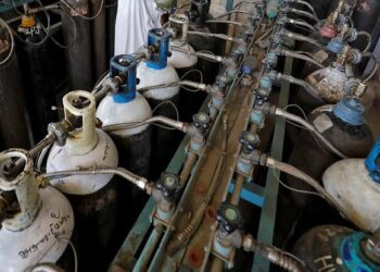 مدير الصحة لسيدي بلعباس يتحدث عن أزمة الأكسيجين