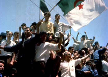 صور نادرة عن احتفالات 5 جويلية 1962 (فيديو)