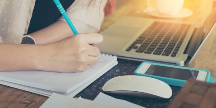 إعلان هام للمتعلمين عن بعد