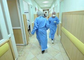 تعليق التربصات الطبية في المستشفيات