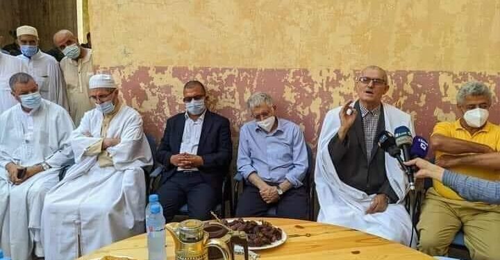 وفد من الأربعاء ناث ايراثن في البيت العائلي لجمال بن اسماعيل