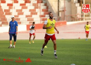 شباب بلوزداد يجدد عقد قائده لموسم إضافي
