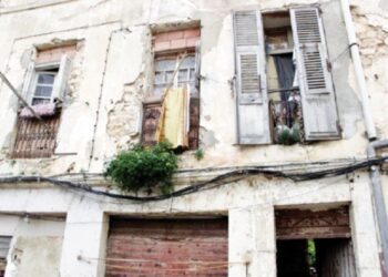 ترحيل سكان البنايات الهشة بوهران على مراحل