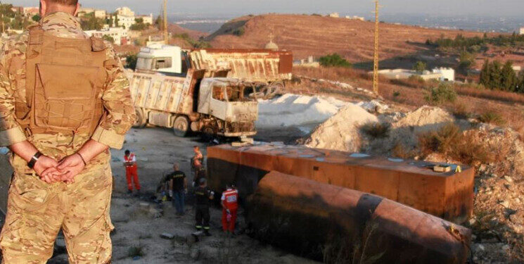 20 قتيلا في انفجار صهريج وقود شمال لبنان