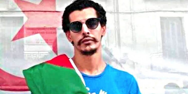 والد جمال بن اسماعيل يستلم هدية من “الخضر”