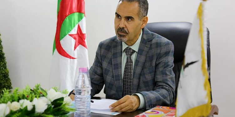 سبقاق ينشط ندوة صحفية 