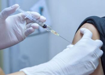 باحث أمريكي يتحدث عن جرعة ثالثة لمجابهة كورونا  