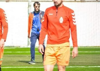 لاعب سابق لوداد بوفاريك يغادر في قوارب “الحراقة”
