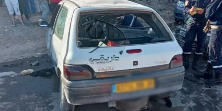 بالصور.. قتلى وجرحى في حادث مرور خطير بالمسيلة