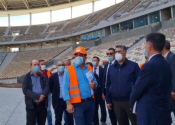 بلعريبي يتفقد ملعبي براقي والدويرة