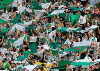 سبقاق يحدد موعد عودة الجماهير إلى الملاعب