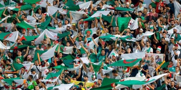 سبقاق يحدد موعد عودة الجماهير إلى الملاعب