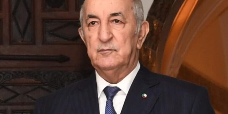 رئيس الجمهورية يكرم الفائزين بجائزة الصحفي المحترف
