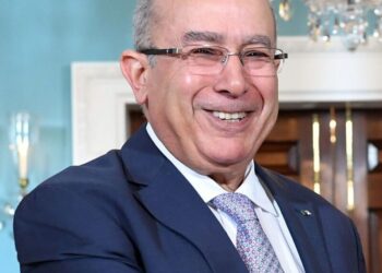 لعمامرة يشارك في مراسيم تنصيب الحكومة الإثيوبية
