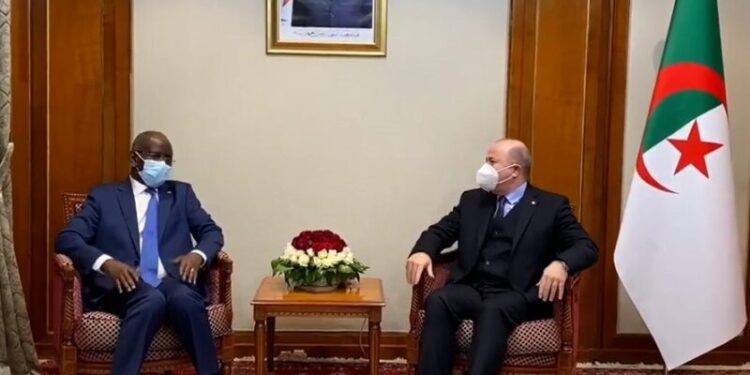 بالفيديو.. الوزير الأول يستقبل وزير الداخلية الموريتاني