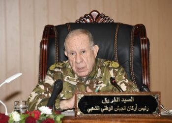 الفريق شنقريحة يعزي في وفاة اللواء بجغيط فريد