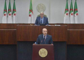ما دار بين الوزير الأول ورؤساء الكتل البرلمانية