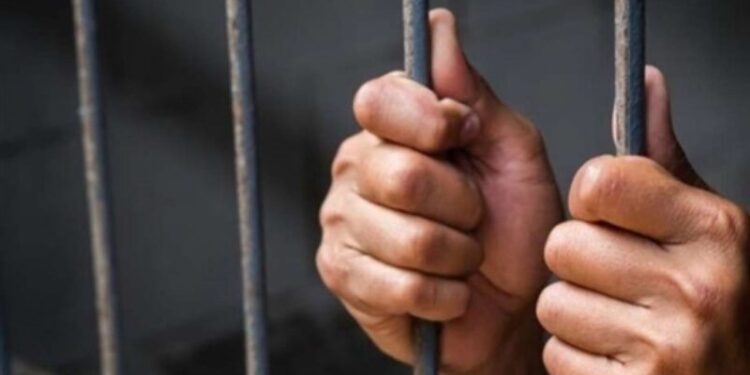20 عاما سجنا لقاتل جاره في بسكرة