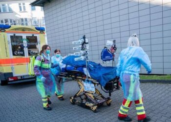 ألمانيا تسجل رقما قياسيا في إصابات كورونا