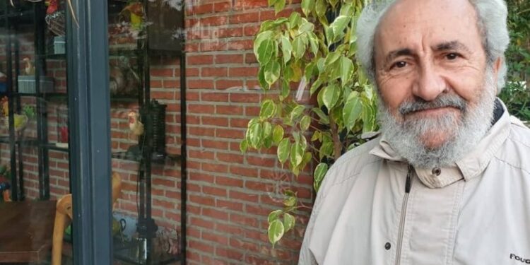 بعد طول غياب.. الفنان عريوات يطمئن جمهوره