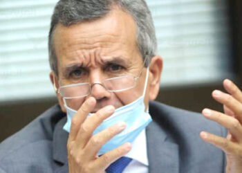 وزير الصحة: التلقيح الحل الوحيد لتفادي الموجة الرابعة