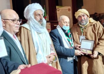 وزير المجاهدين يكرم عائلة الشيخ بوعمامة
