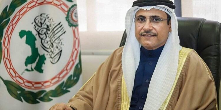رئيس البرلمان العربي يشيد بدور الجزائر في تنظيم القمة العربية