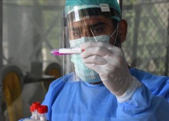 بقاط: ذروة الموجة الرابعة في غضون 10 أيام