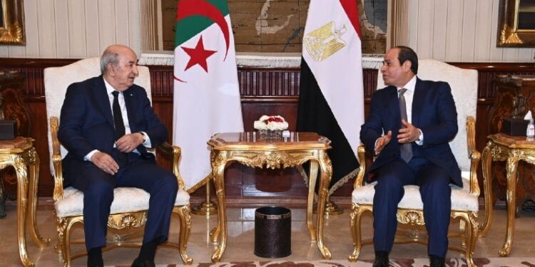 الرئيس السيسي يشيد بدور الجزائر في مكافحة الإرهاب
