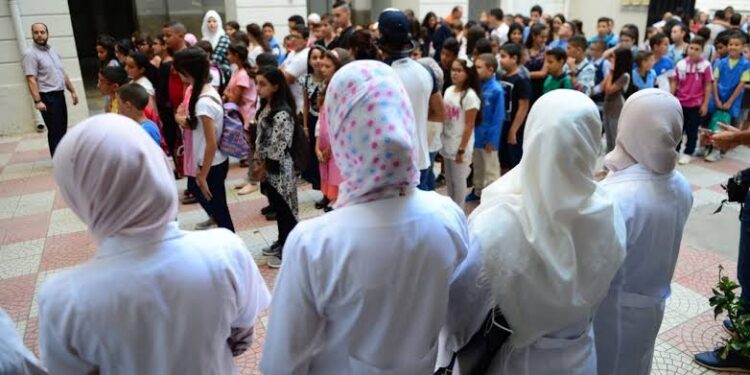 “كناباست” يدعو لإضراب وطني نهاية جانفي