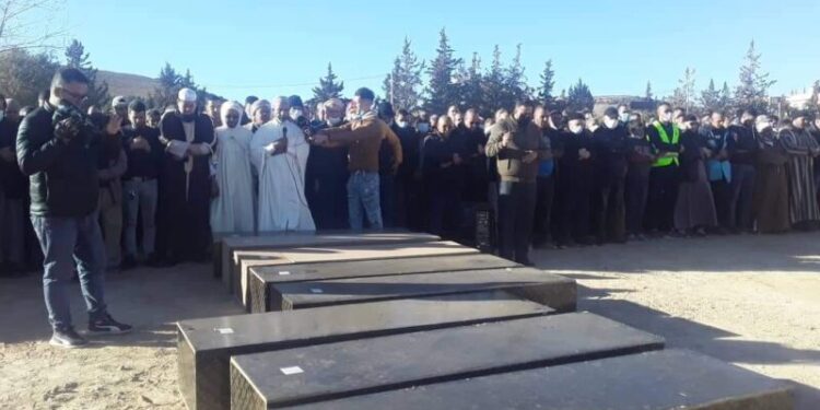تشييع جثامين ضحايا الانفجار الغازي في سطيف