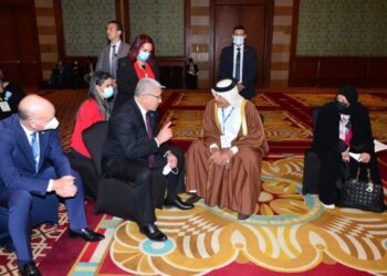 بوغالي يتباحث مع نظيره القطري