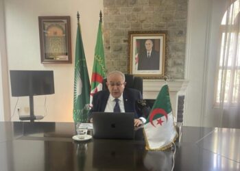 لعمامرة يؤكد ضرورة تدعيم التنمية في إفريقيا