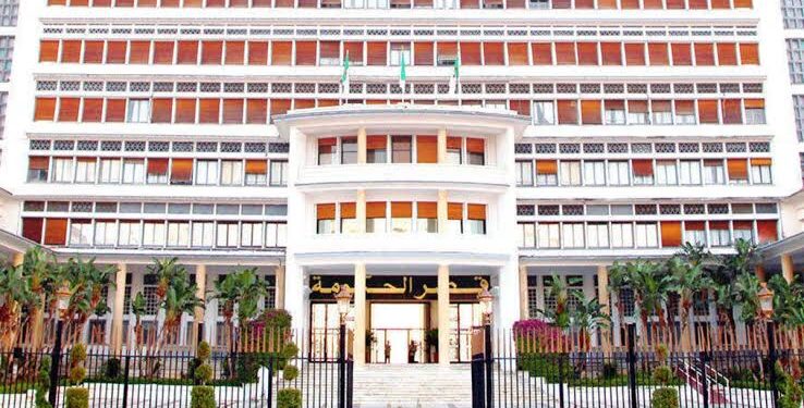 عودة التلاميذ إلى الدراسة الأحد المقبل