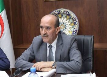 وزير الداخلية يشدد على محاربة المضاربة في المواد الأساسية