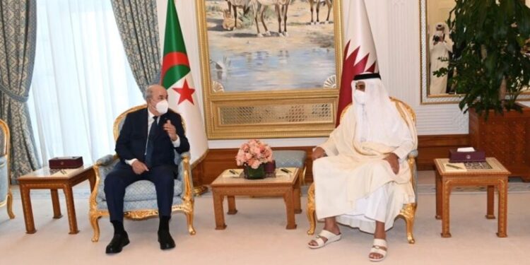 الرئيس تبون يجري جلسات موسعة مع أمير دولة قطر