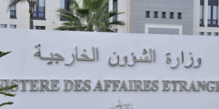 وزارة الخارجية: لم تُسجل أي وفاة من الجالية الجزائرية بأوكرانيا