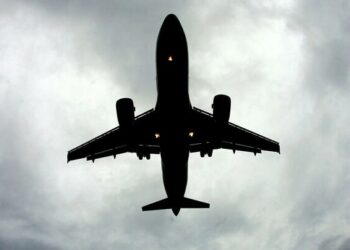 روسيا تغلق مجالها الجوي أمام شركات الطيران البريطانية