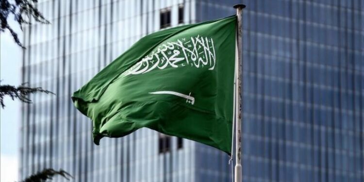 السعودية تلغي قيود “كورونا” للقادمين إليها