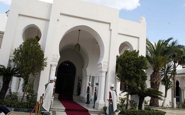 إنهاء مهام مستشار في رئاسة الجمهورية