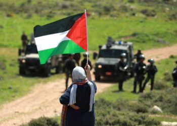 4450 فلسطينيا في سجون الاحتلال الصهيوني