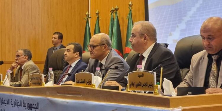 بن عتو: “الانتقال الطاقوي مهمة الجميع”