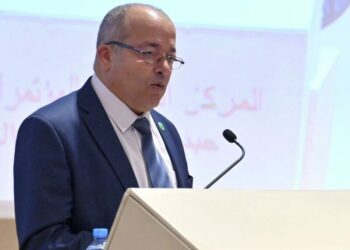 وزير الاتصال يهنئ منتسبي القطاع بمناسبة اليوم العالمي للشغل